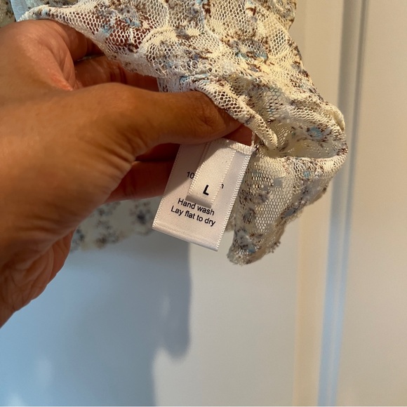 Are You Am I lyli Tank - Picture 5 of 9